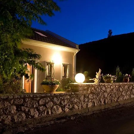 Kores Villa *