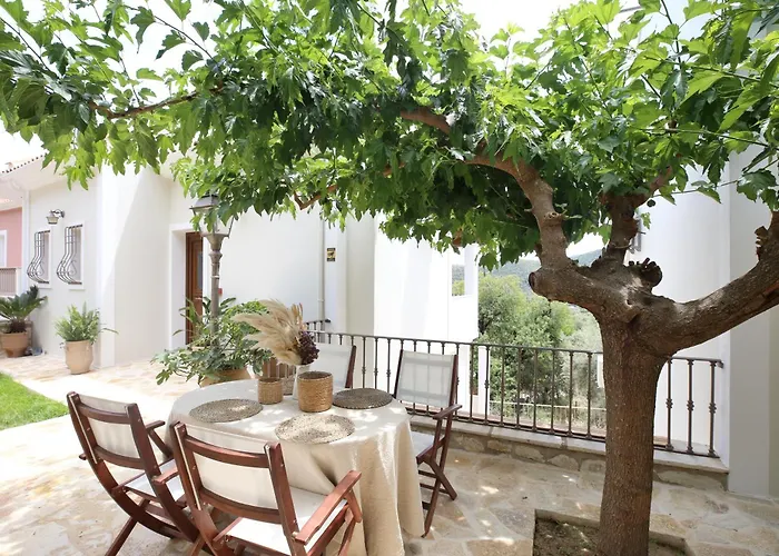 Kores Vila Nydri (Lefkada)
